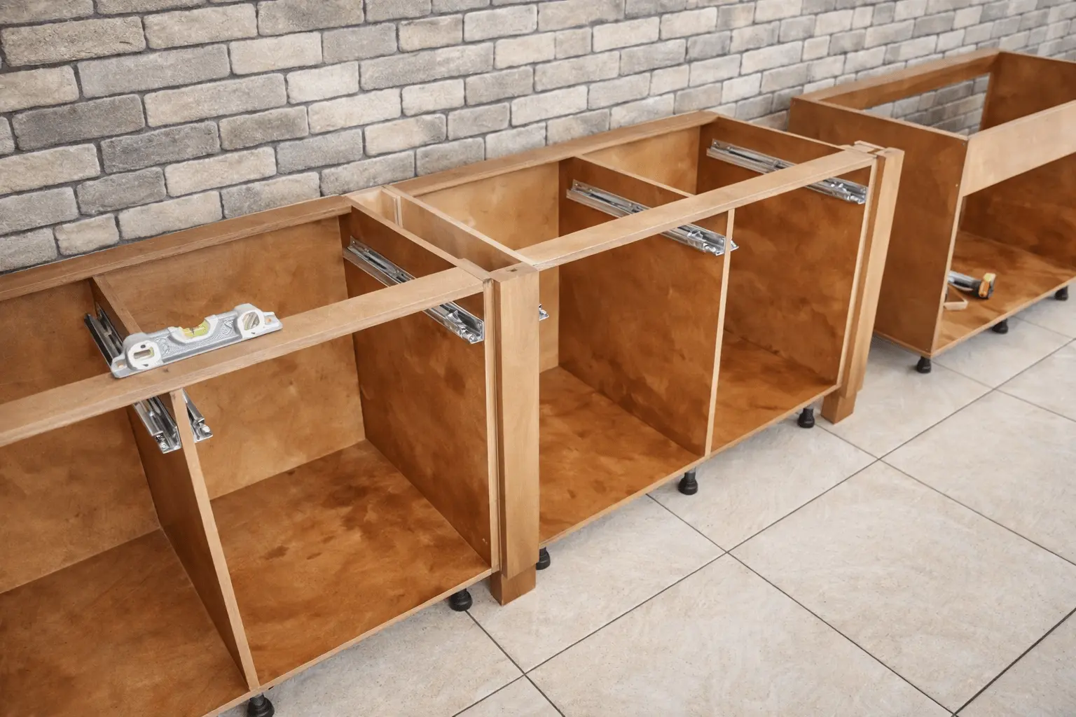 Detach Base Cabinets in a Controlled Sequence